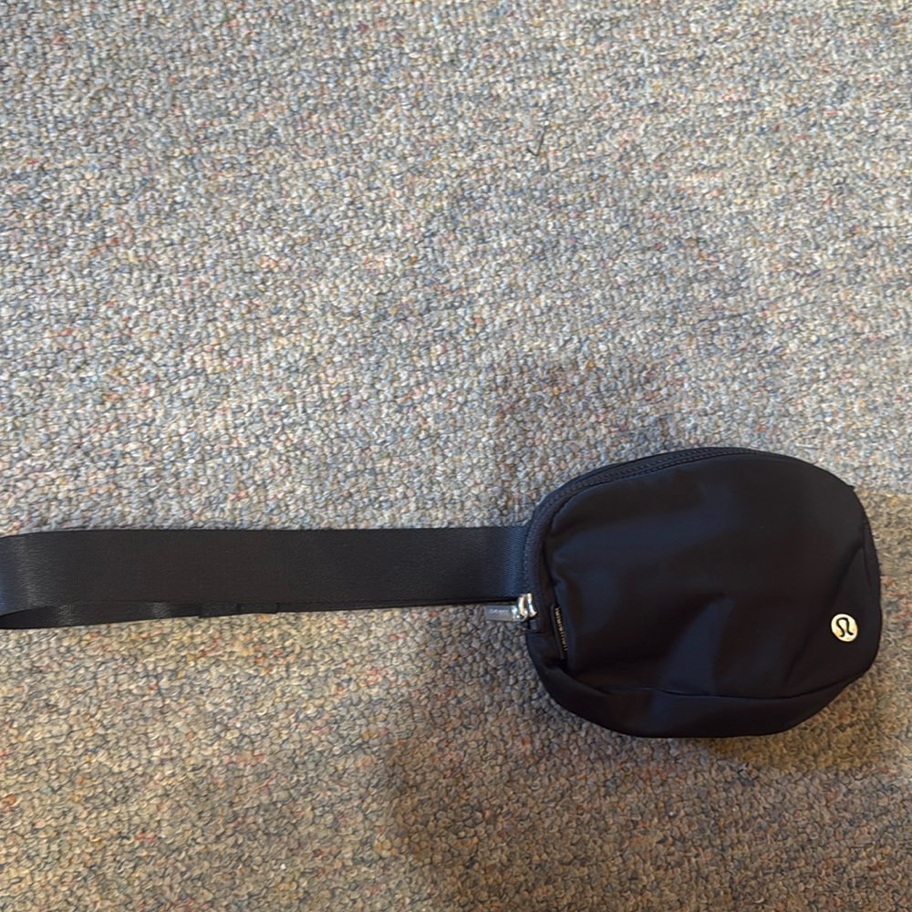 Brand new Lululemon belt bag